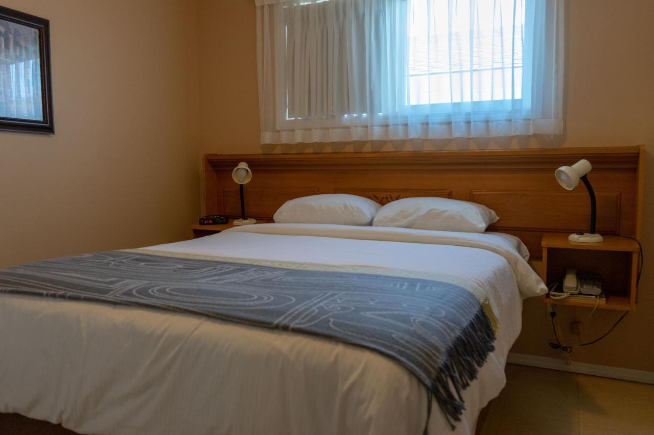 Sandy Beach Suites 오소유스 외부 사진
