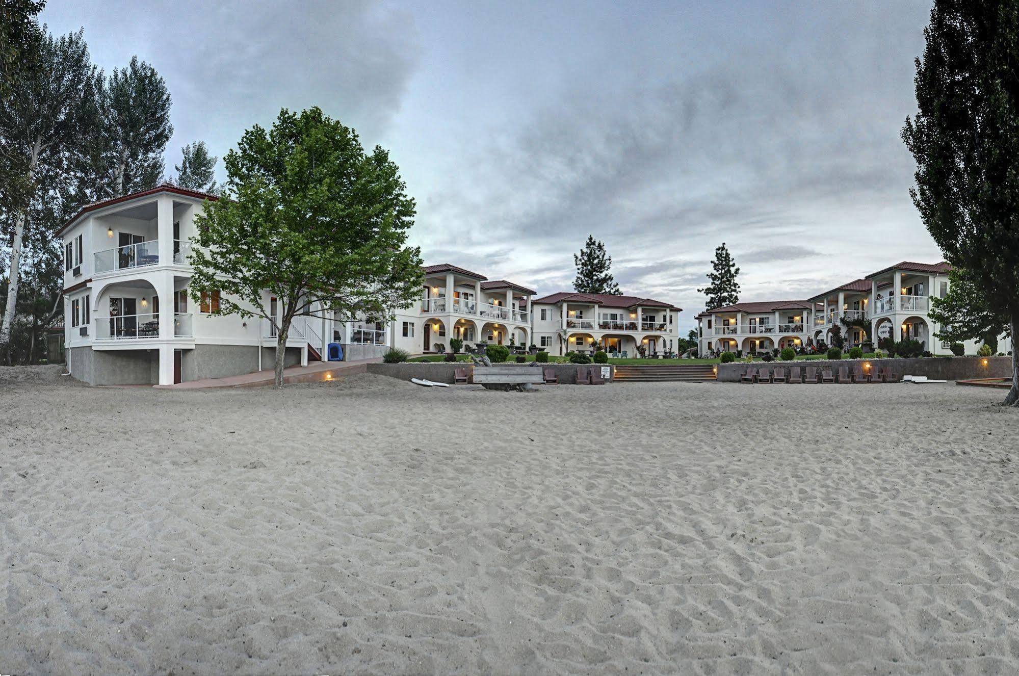 Sandy Beach Suites 오소유스 외부 사진